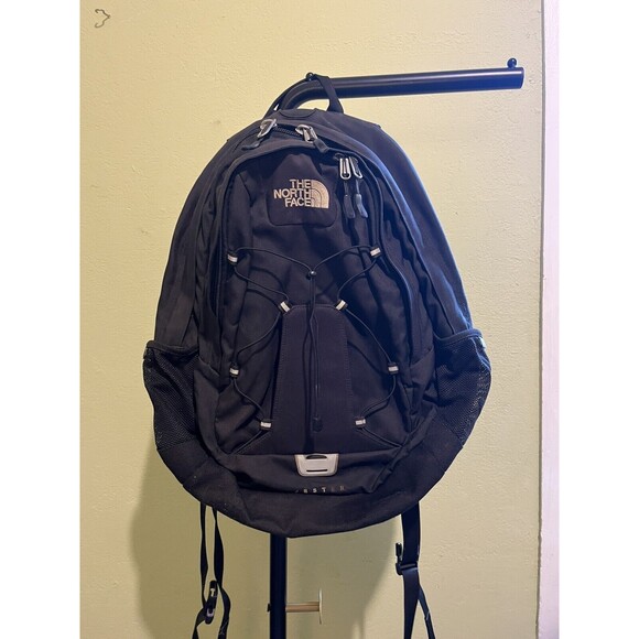 North Face Jester Black Backpack - Picture 1 of 2